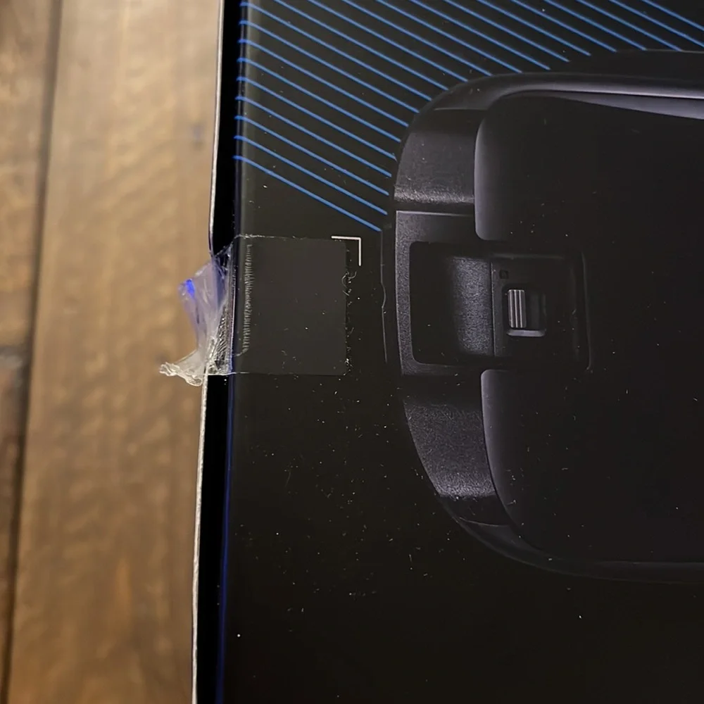 New never used! Samsung Gear VR with Controller